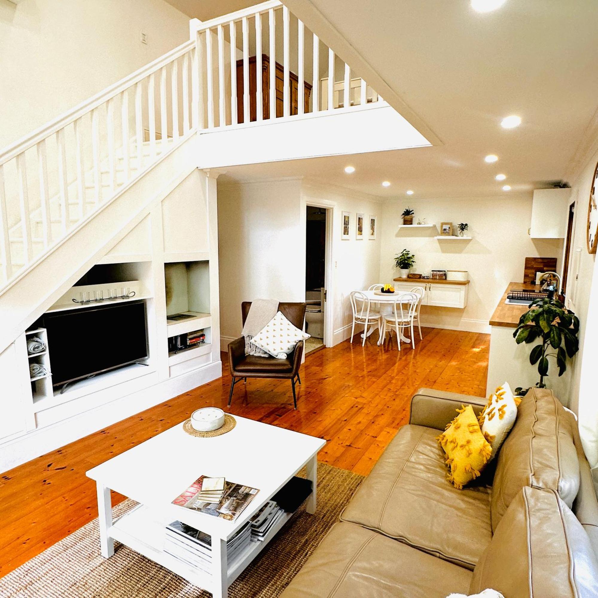 Aldgate Creek Cottage Bed And Breakfast Exterior photo